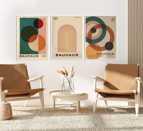 In de hedendaagse wereld van interieurdecoratie spelen personalisatie en creativiteit een grote rol bij het transformeren van ruimtes tot iets werkelijk unieks. Namly Design is een merk dat zich precies daarop richt en een breed scala aan aanpasbare wanddecoraties en designproducten biedt waarmee mensen hun stijl kunnen uitdrukken en hun leefomgeving kunnen verfraaien.