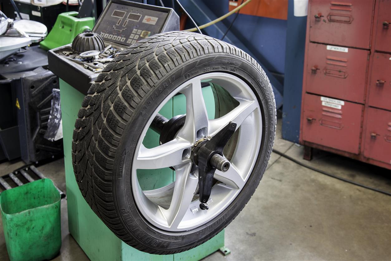 ReifenDirekt is one of the largest and most trusted online platforms for purchasing car tires, motorcycle tires, and related automotive products. Known for its wide selection, competitive pricing, and convenient delivery options, ReifenDirekt has become a go-to destination for drivers across Europe.