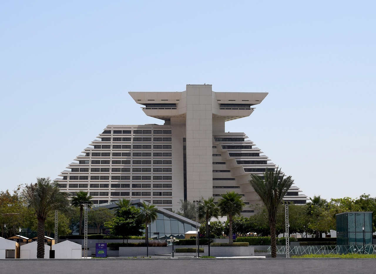 Landmar Hotels ofrece una experiencia premium en un resort en Tenerife con alojamiento frente al mar, servicios personalizados y comodidades para familias. Los huéspedes disfrutan de una combinación perfecta de relajación, gastronomía y actividades diseñadas para todo tipo de viajero.